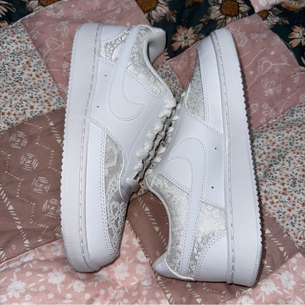 Nike Women’s court vision low lace